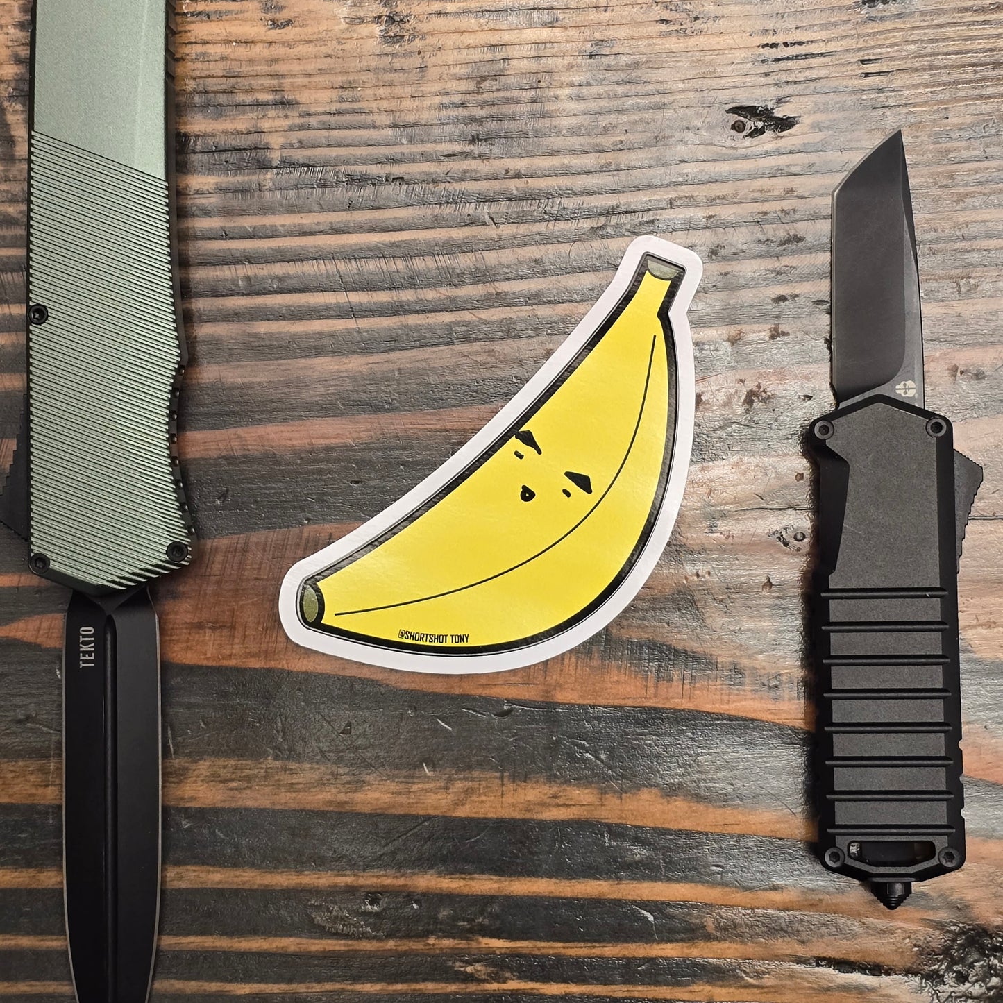 NORMAL SIZED BANANA